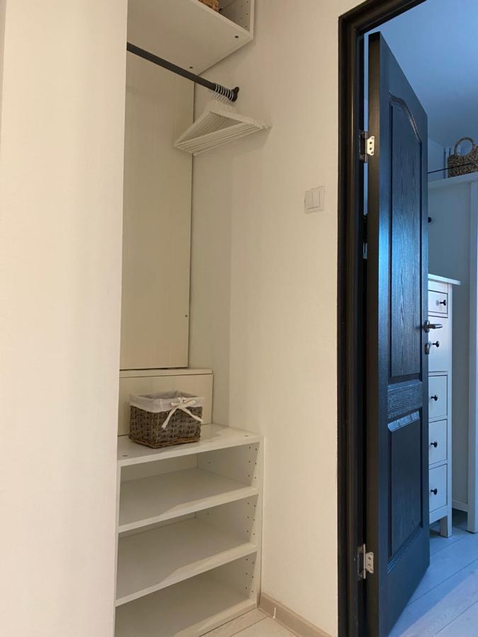 Evan Cozy Flat With Balcony & Parking, 13 September Bukarest Kültér fotó
